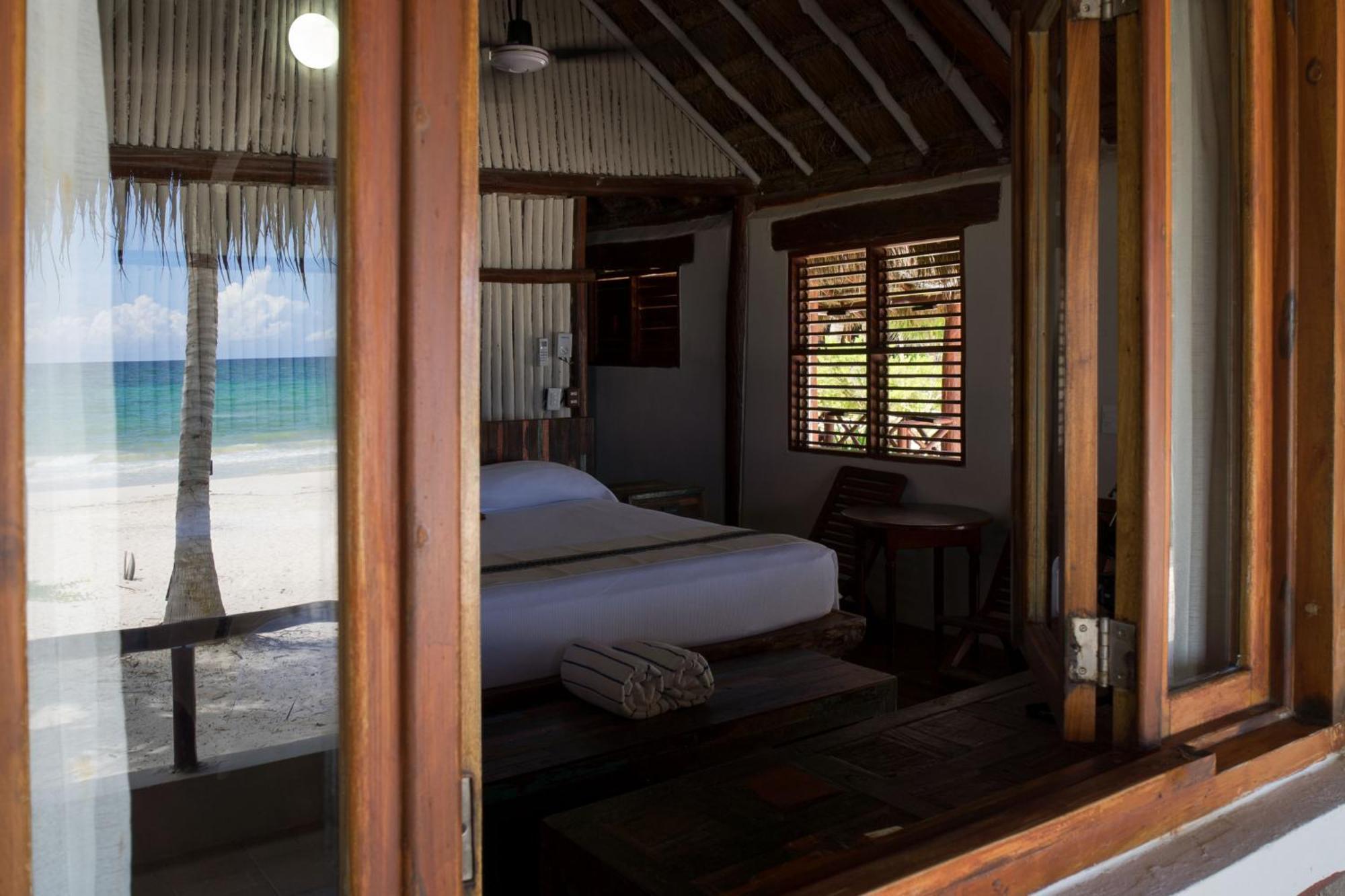ホテル Bt Live Tulum Located At The Party Zone エクステリア 写真